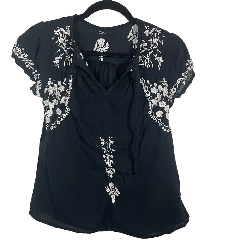 Sele Black And White Embroidered Summer Top Size Small